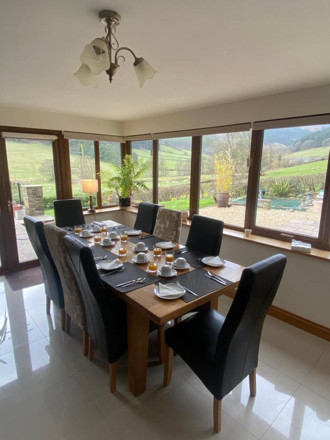 Laurel Bank Bed and Breakfast Abbey-Cwmhir Εξωτερικό φωτογραφία
